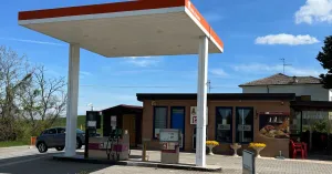 Bar Distributore L'Alpino di Montagna Antonella - Immagine: 1